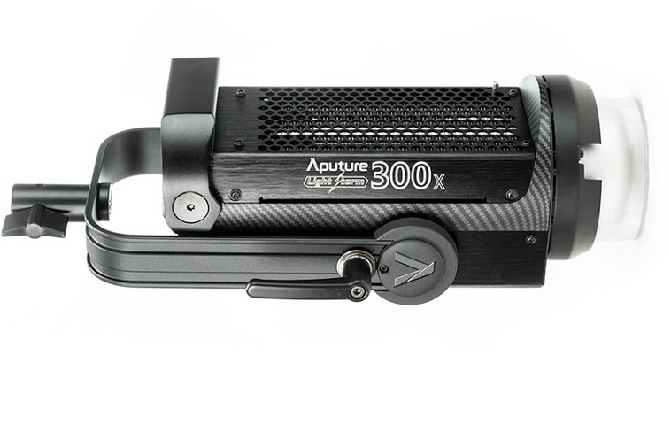 aputure-ls-300x-light-storm Aputure LS 300X
