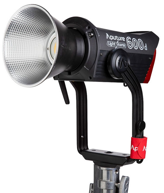 Aputure-Light-Storm-600d Aputure LS 600d